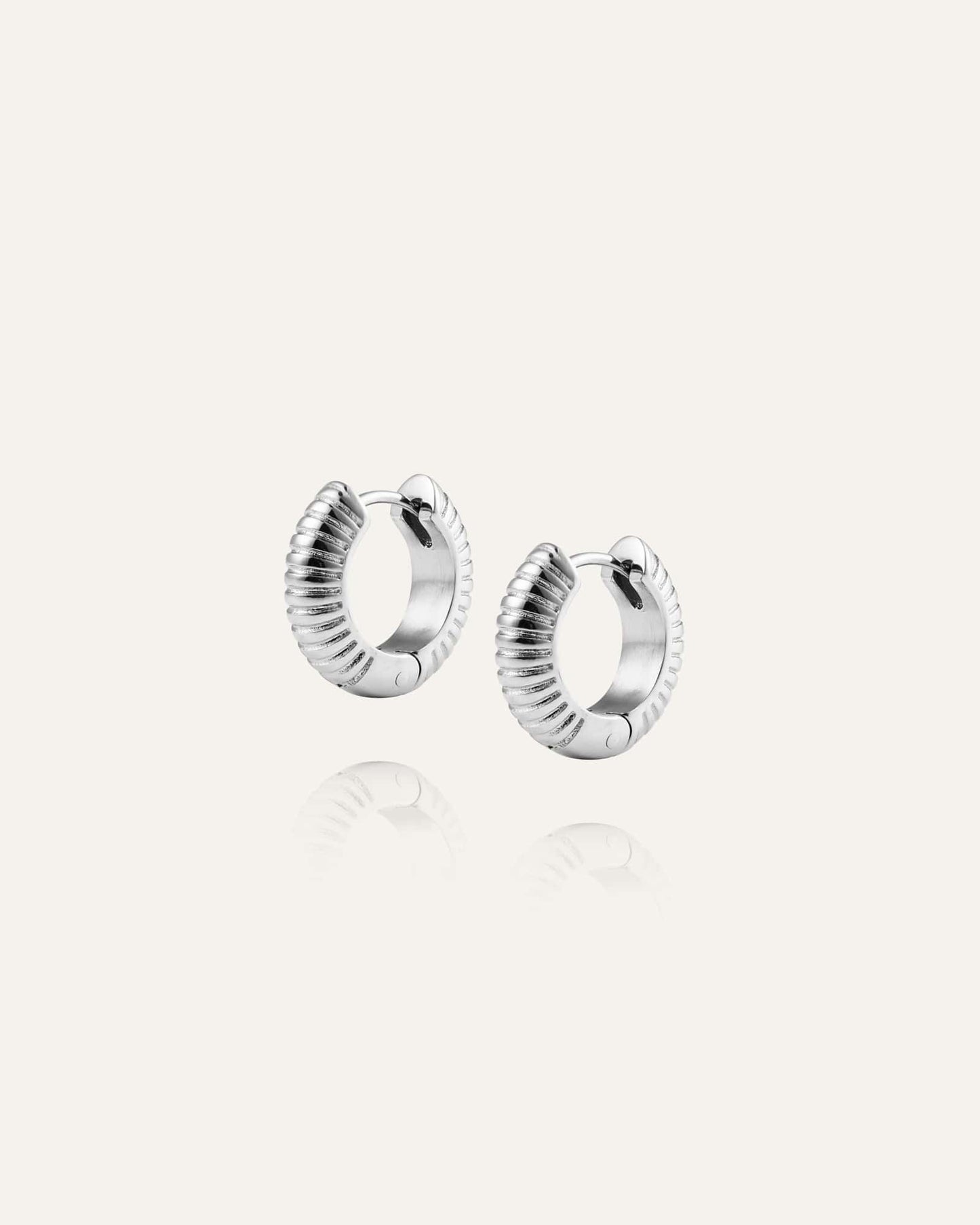 Ribbed Hoops Medium