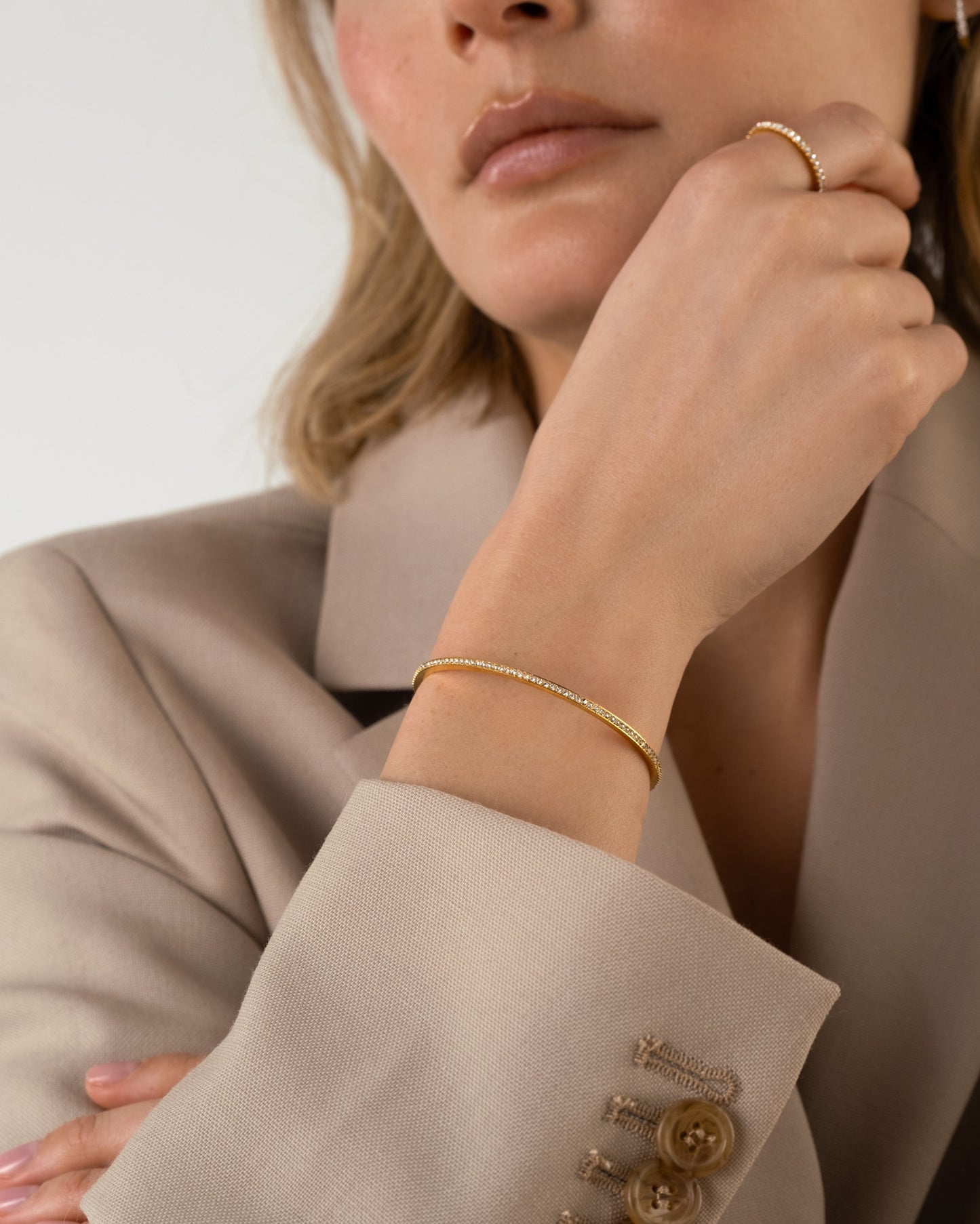 Ausgefallener Armreif Medium
