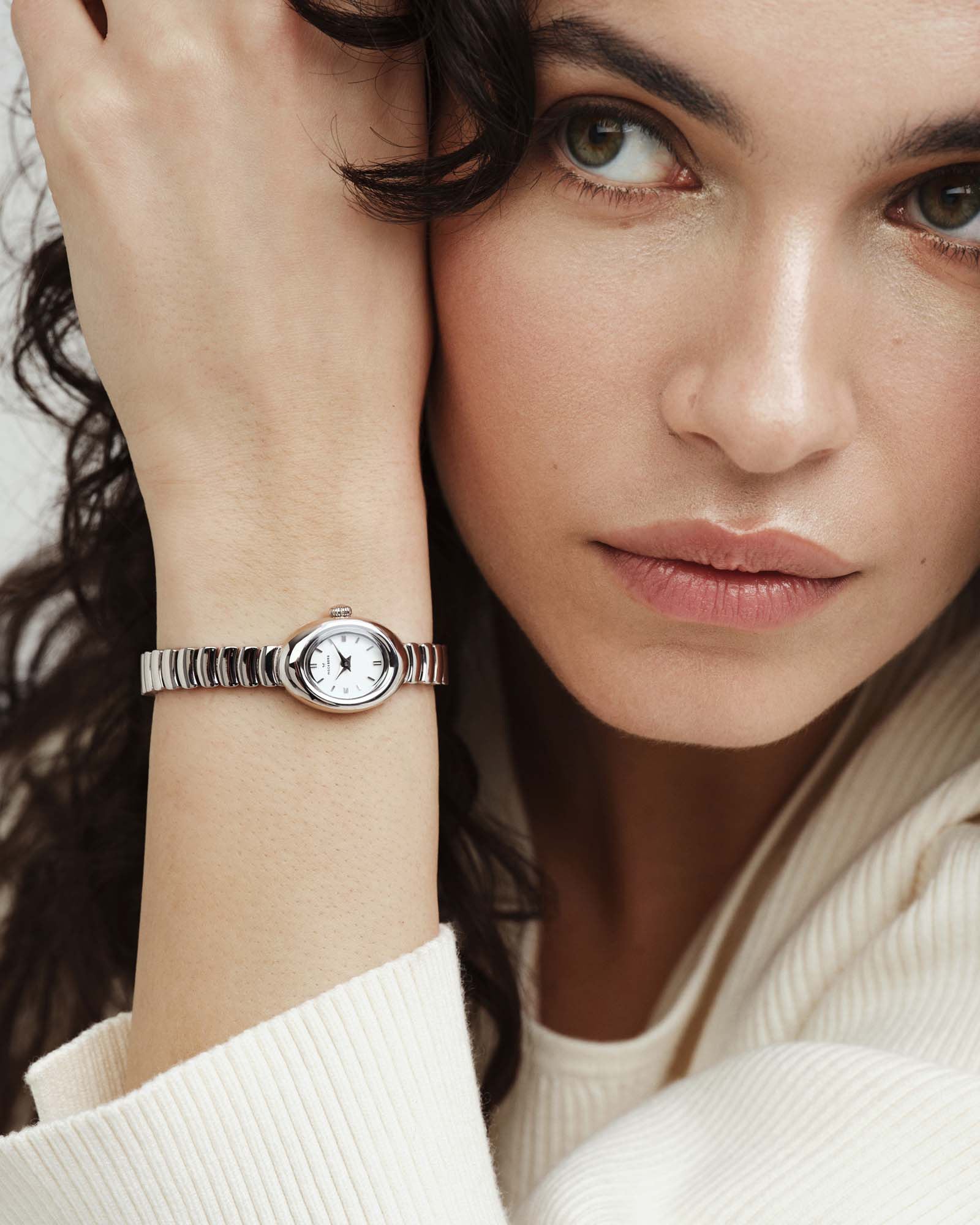 Belle Oval Petite Watch