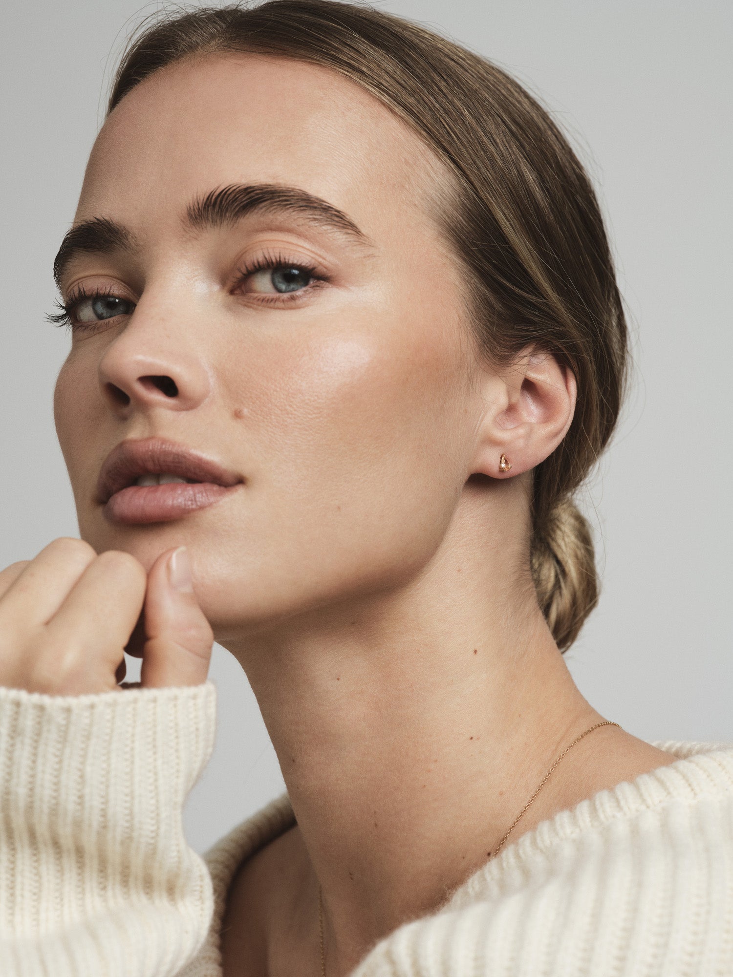 Belle Champagne Small Stud Earrings