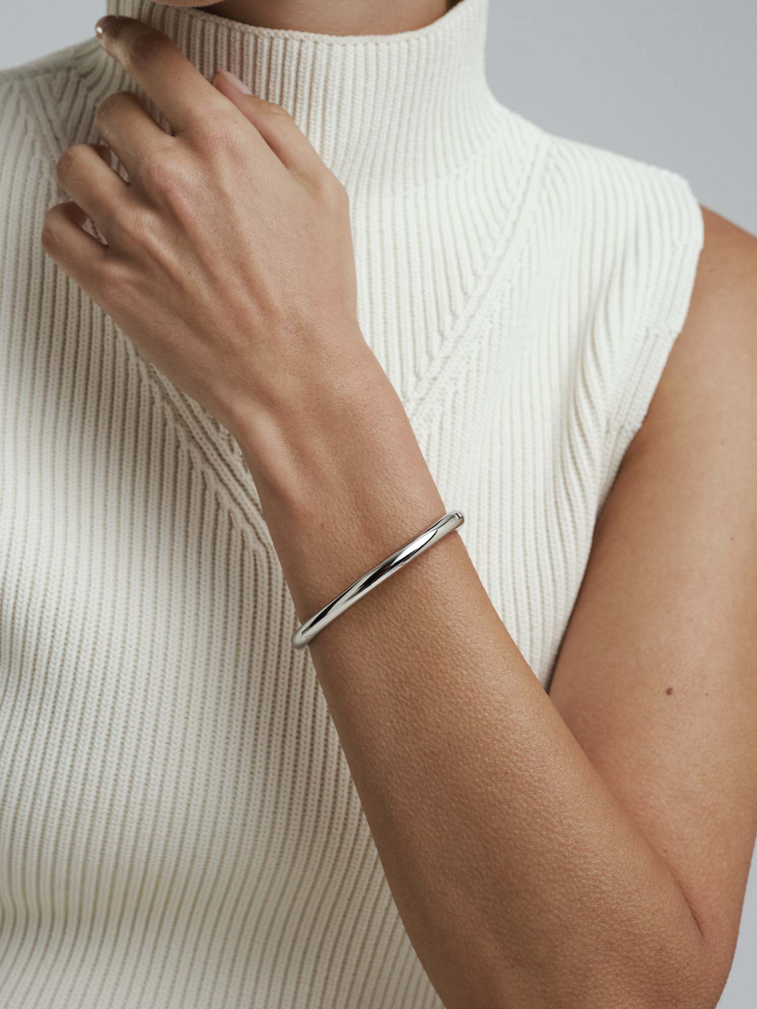 Aura Bold Bangle