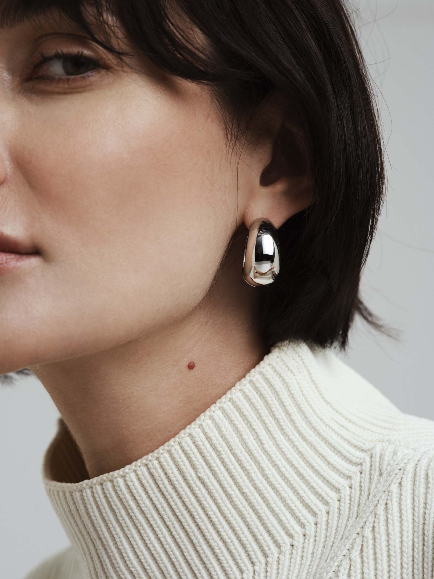 Aura Bold Hoops