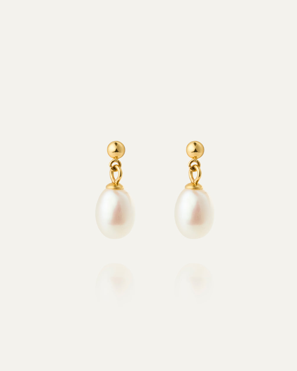Aura Pearl Earring