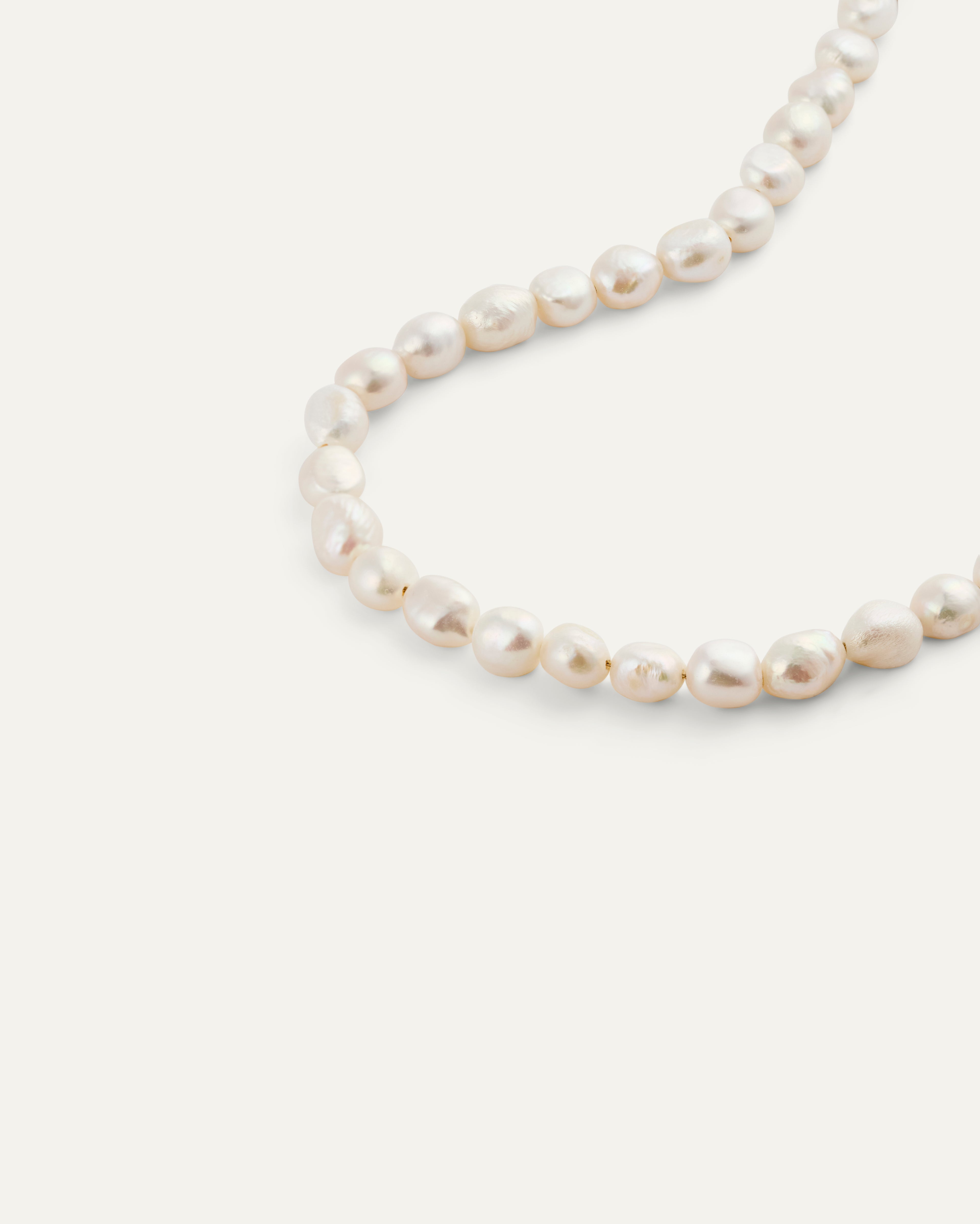 Aura Pearl Necklace
