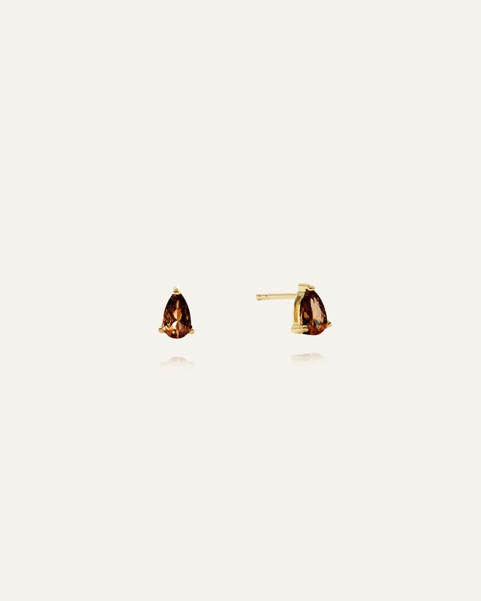 Belle-Pearl-Ohrstecker – Kaffee