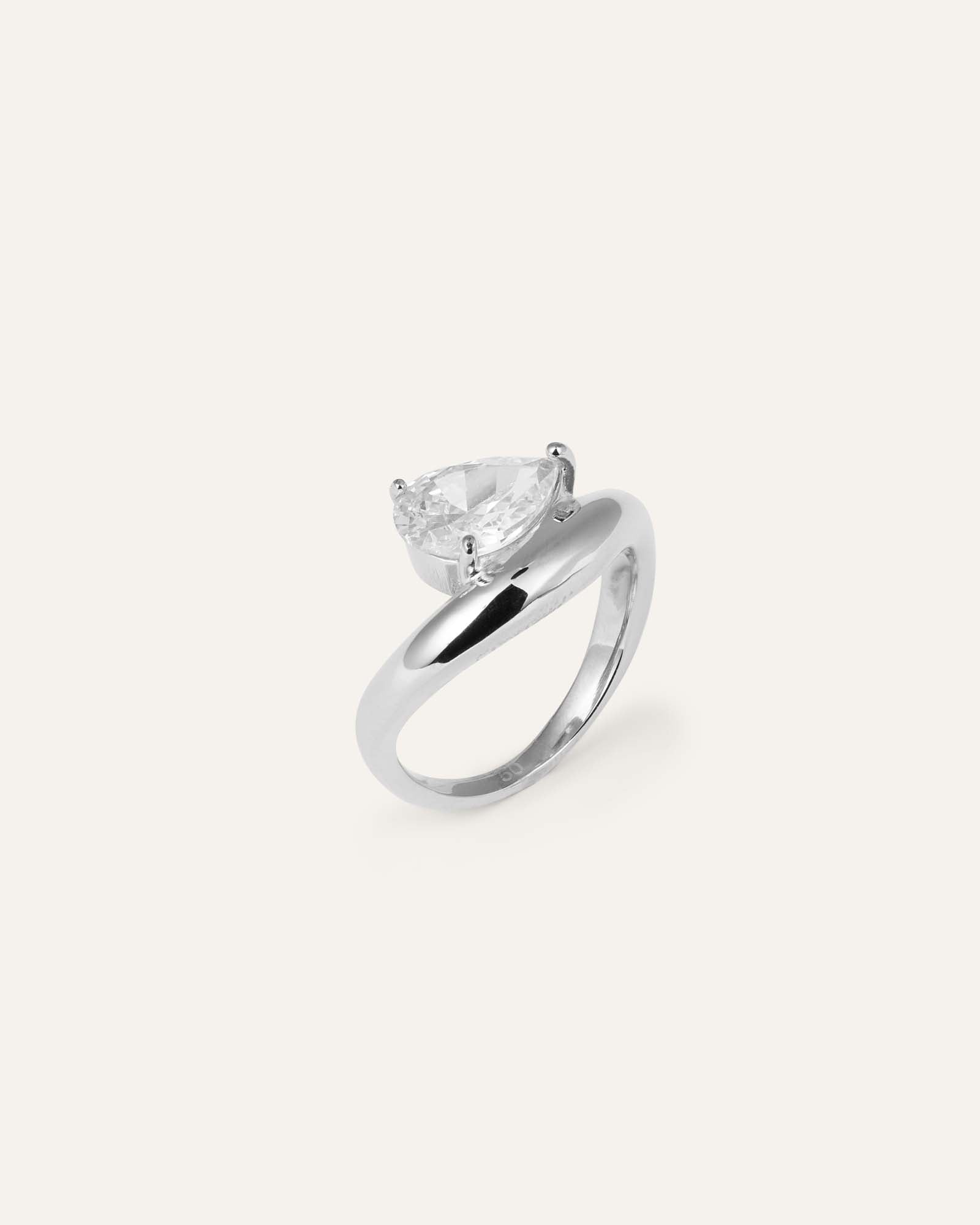 Amara Ring