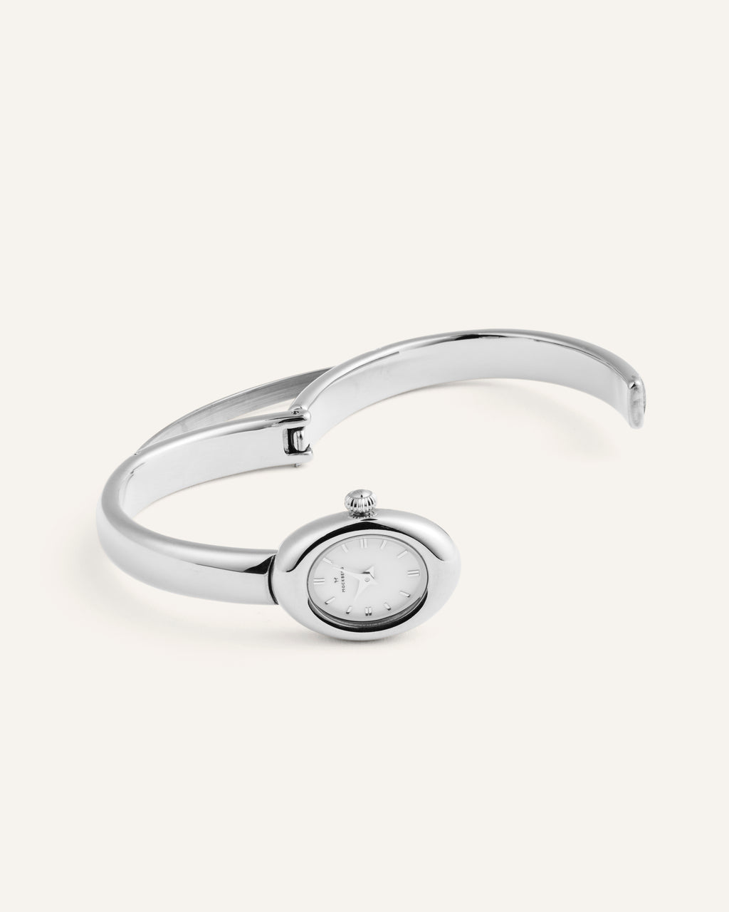 Belle Oval Petite Armreifuhr