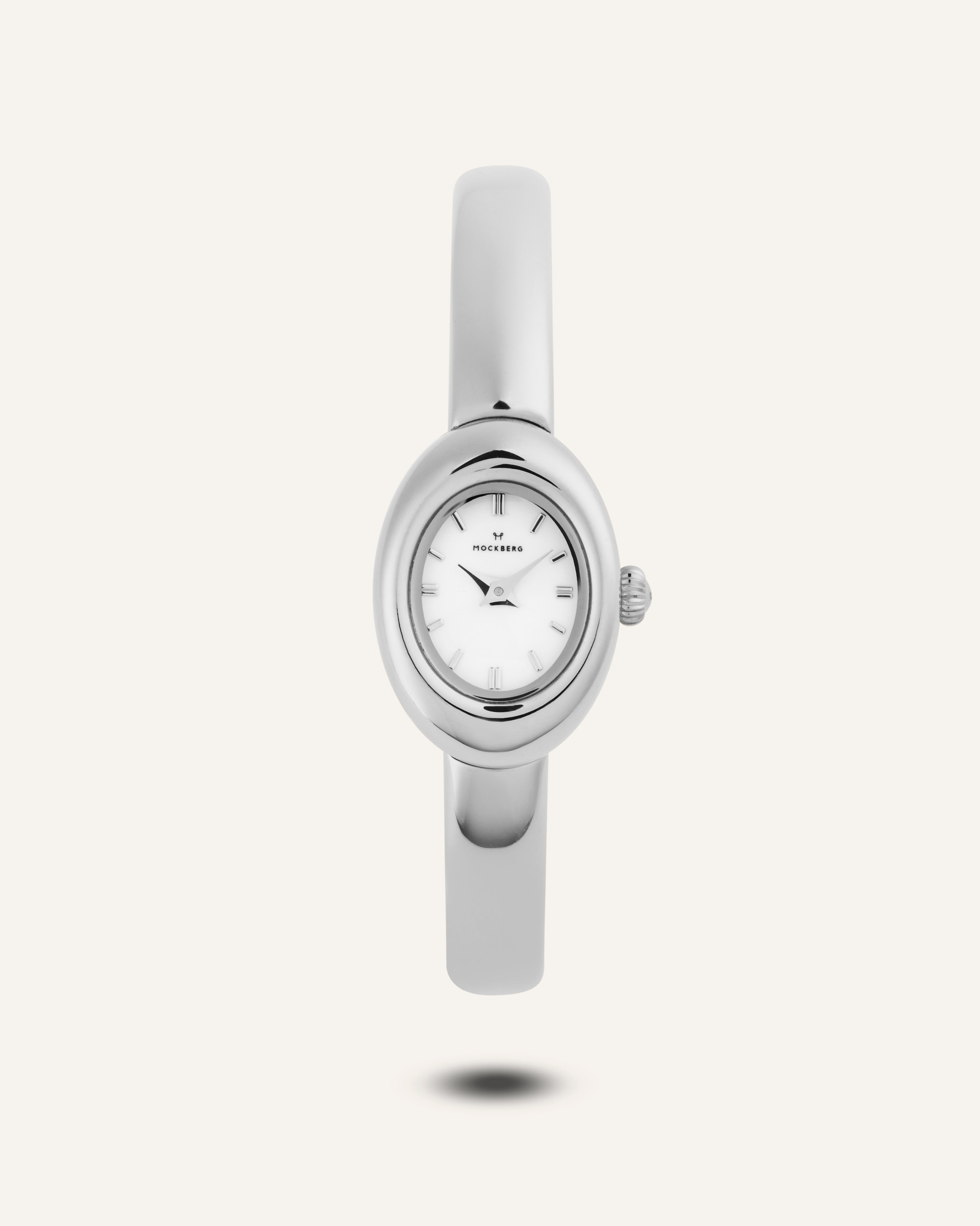 Belle Oval Petite Armreifuhr