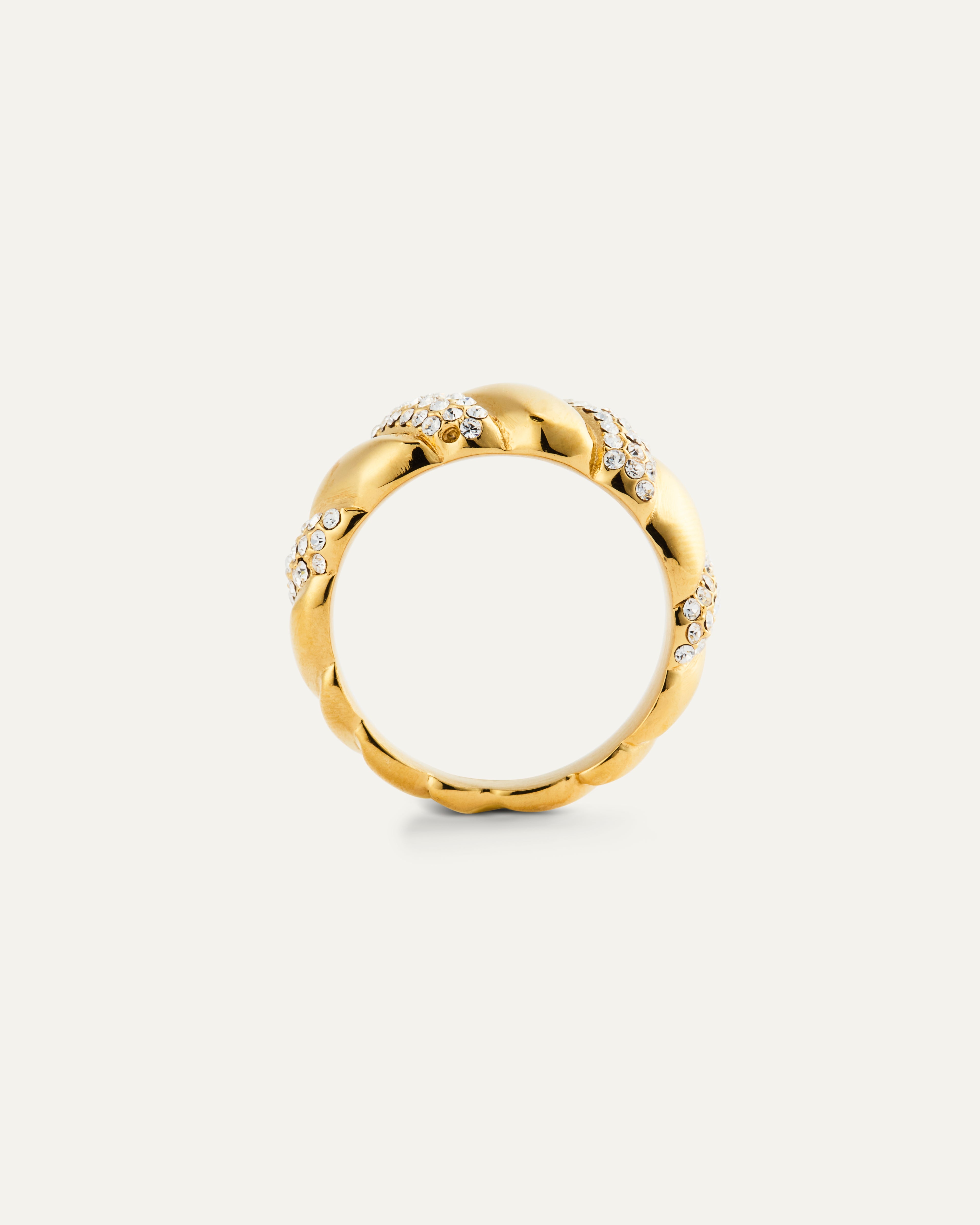 Noela Ring