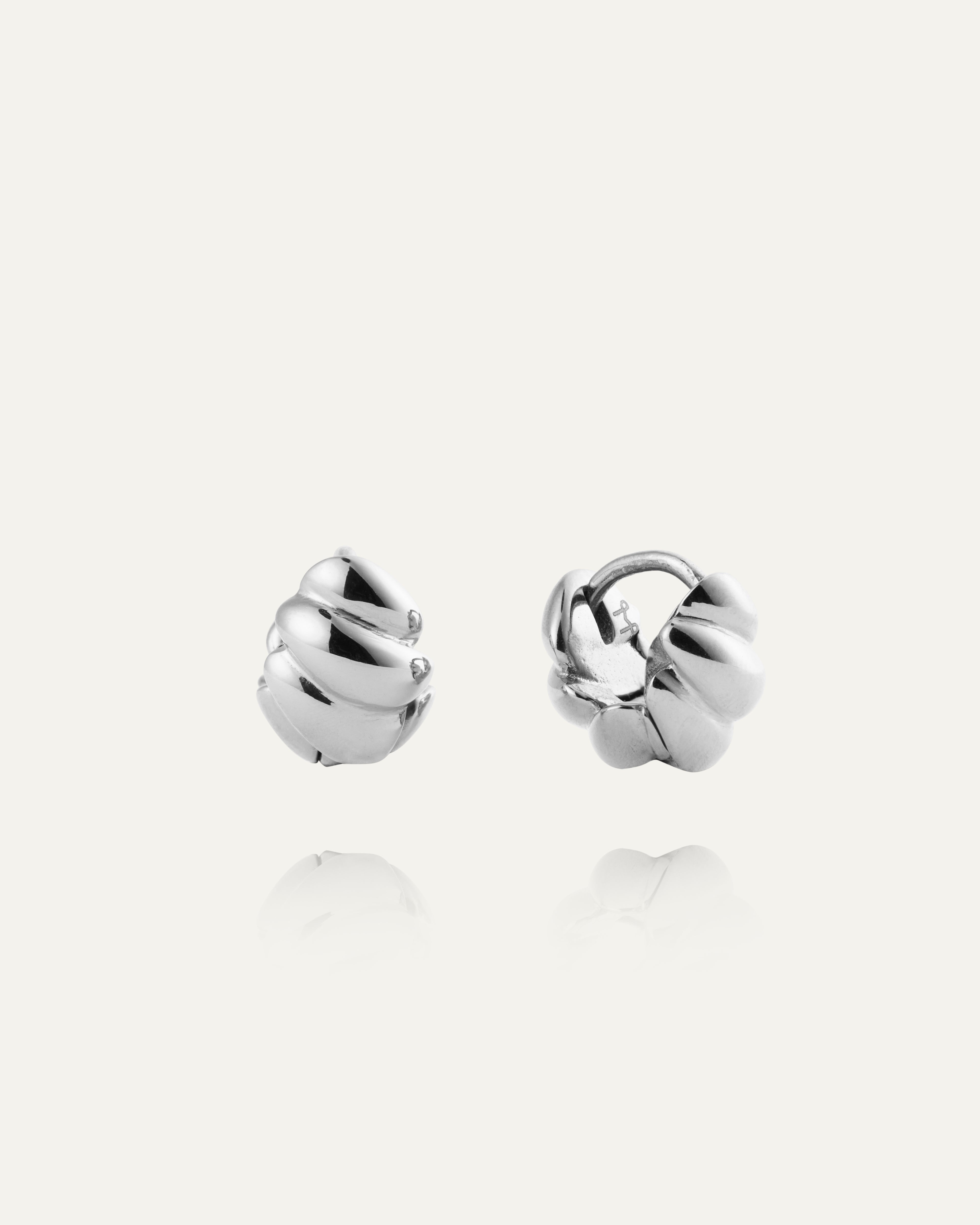 Seléne Small Hoops