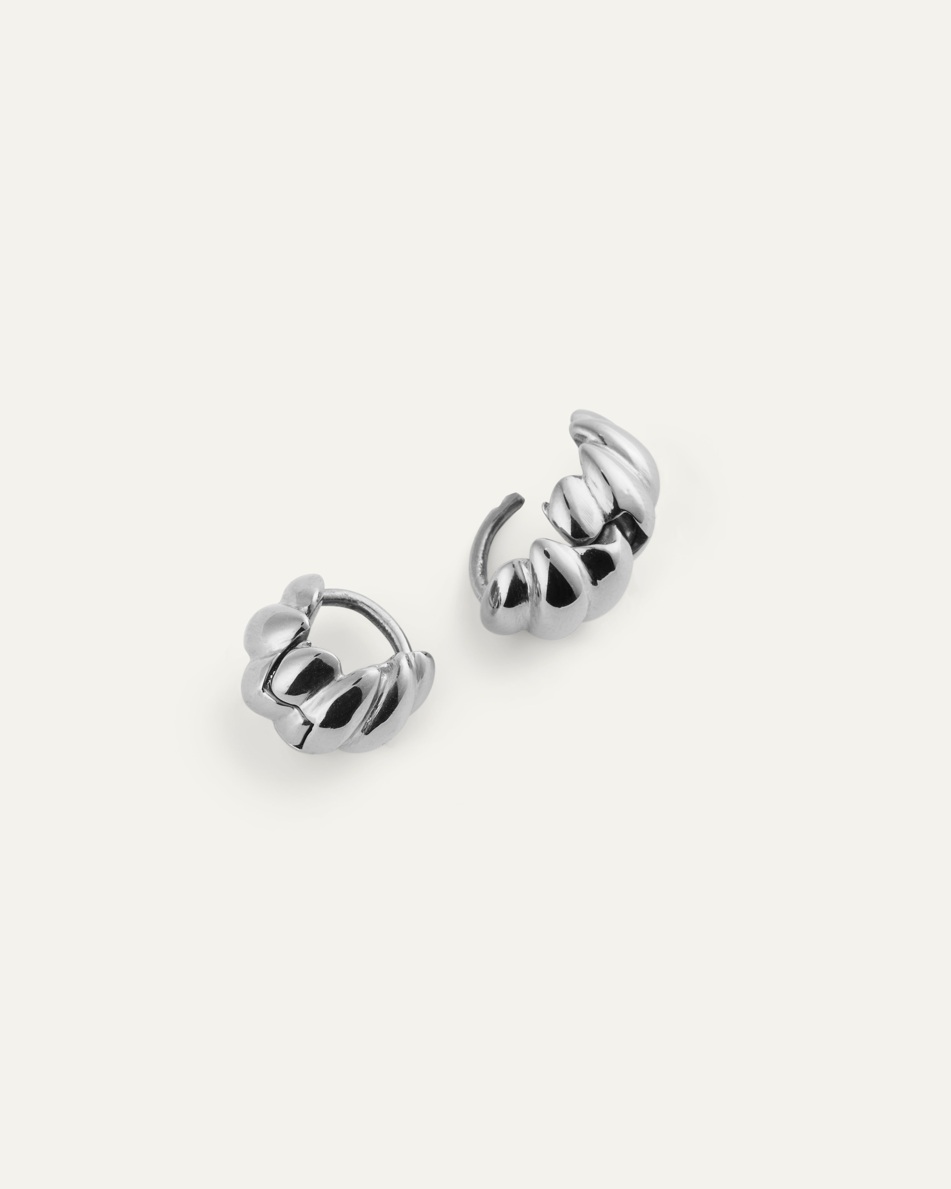 Seléne Small Hoops