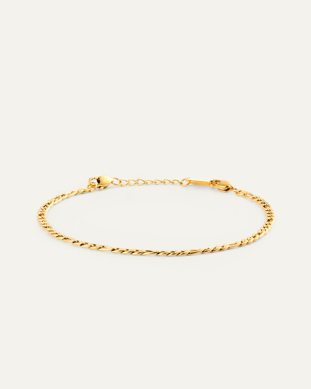 Thin Figaro Bracelet Gold