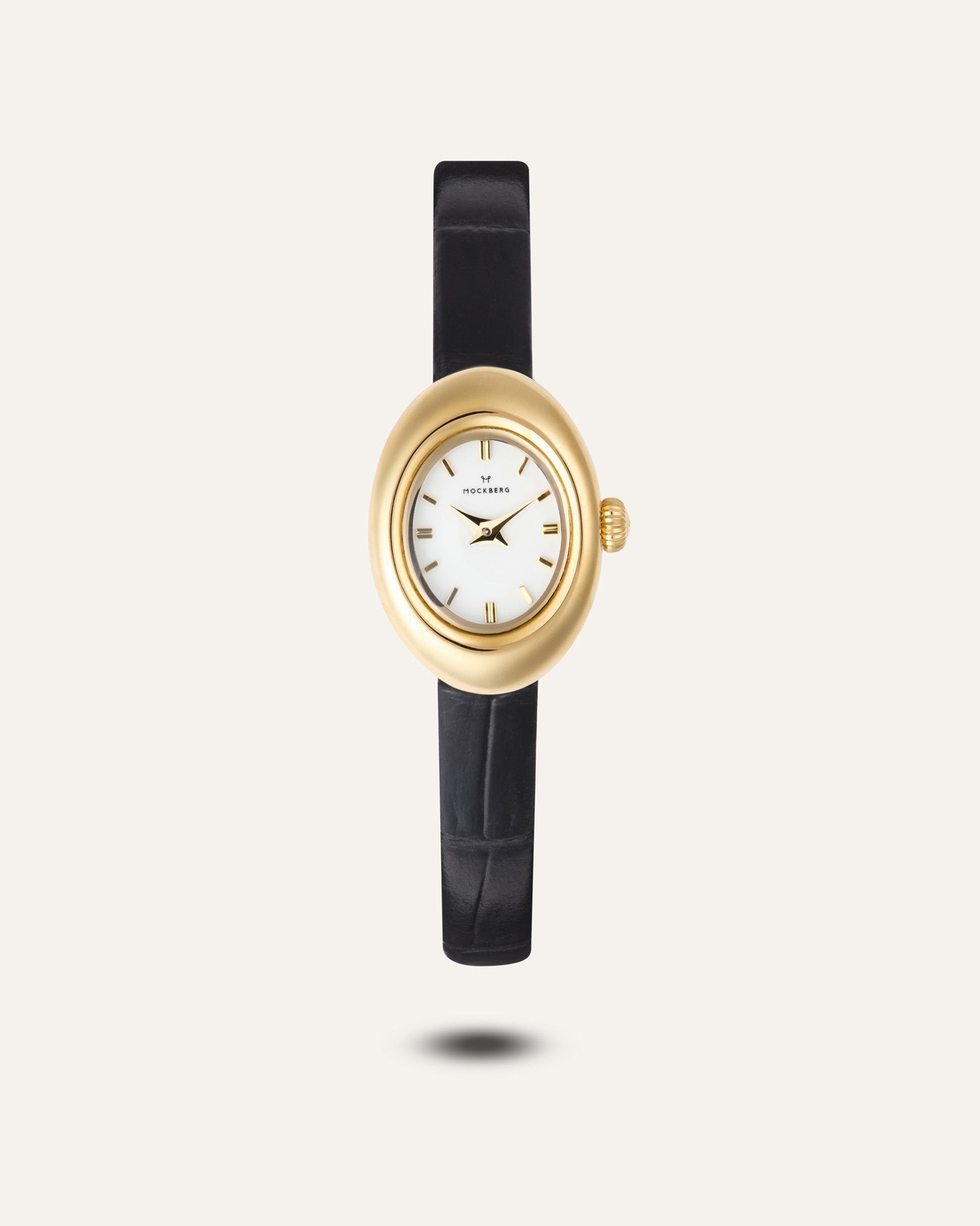 Belle ovale Petite-Uhr mit Lederarmband