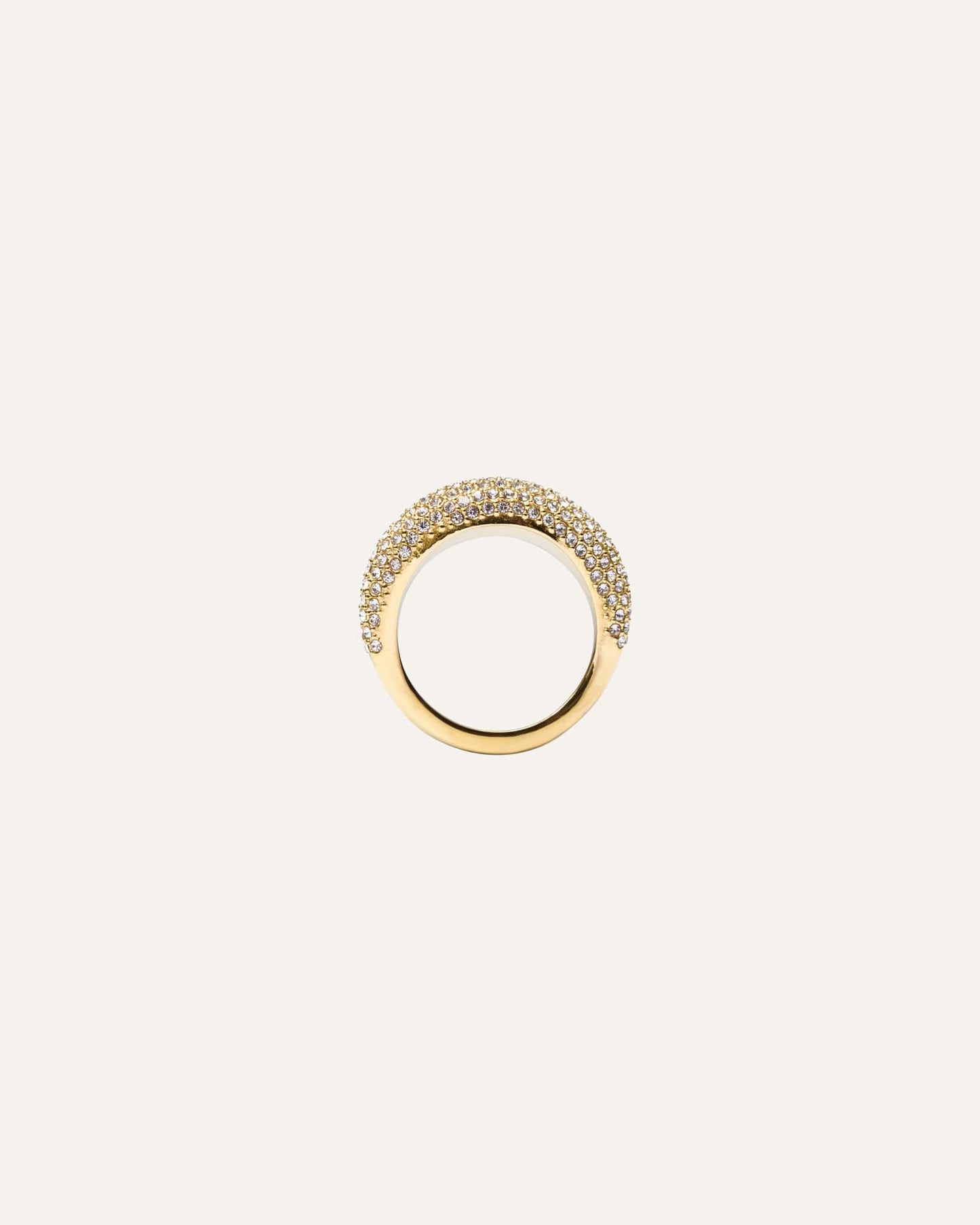Pavé daring gold ring