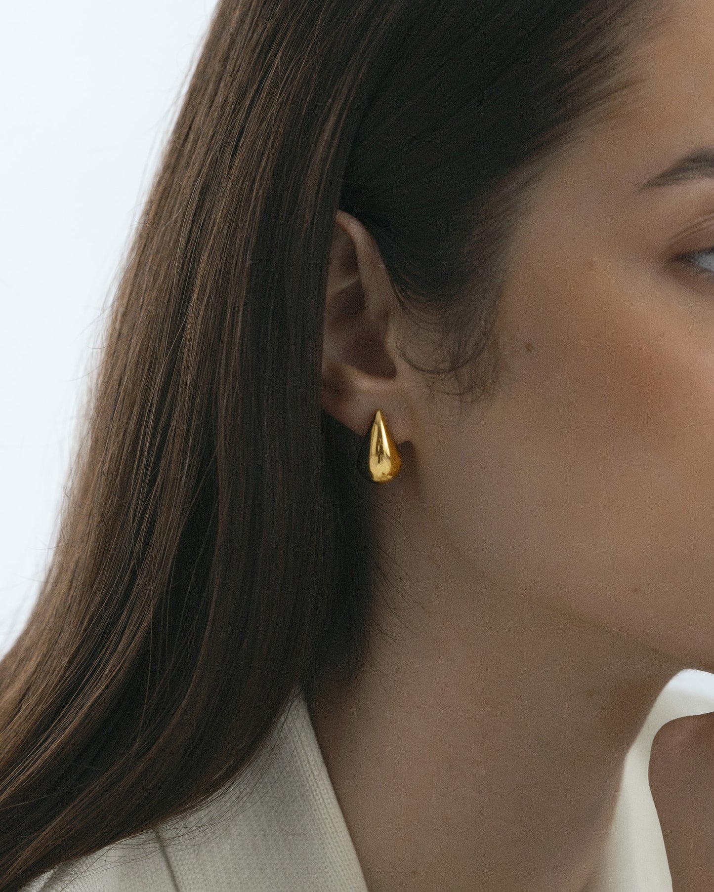 Plain daring small gold dupe earring