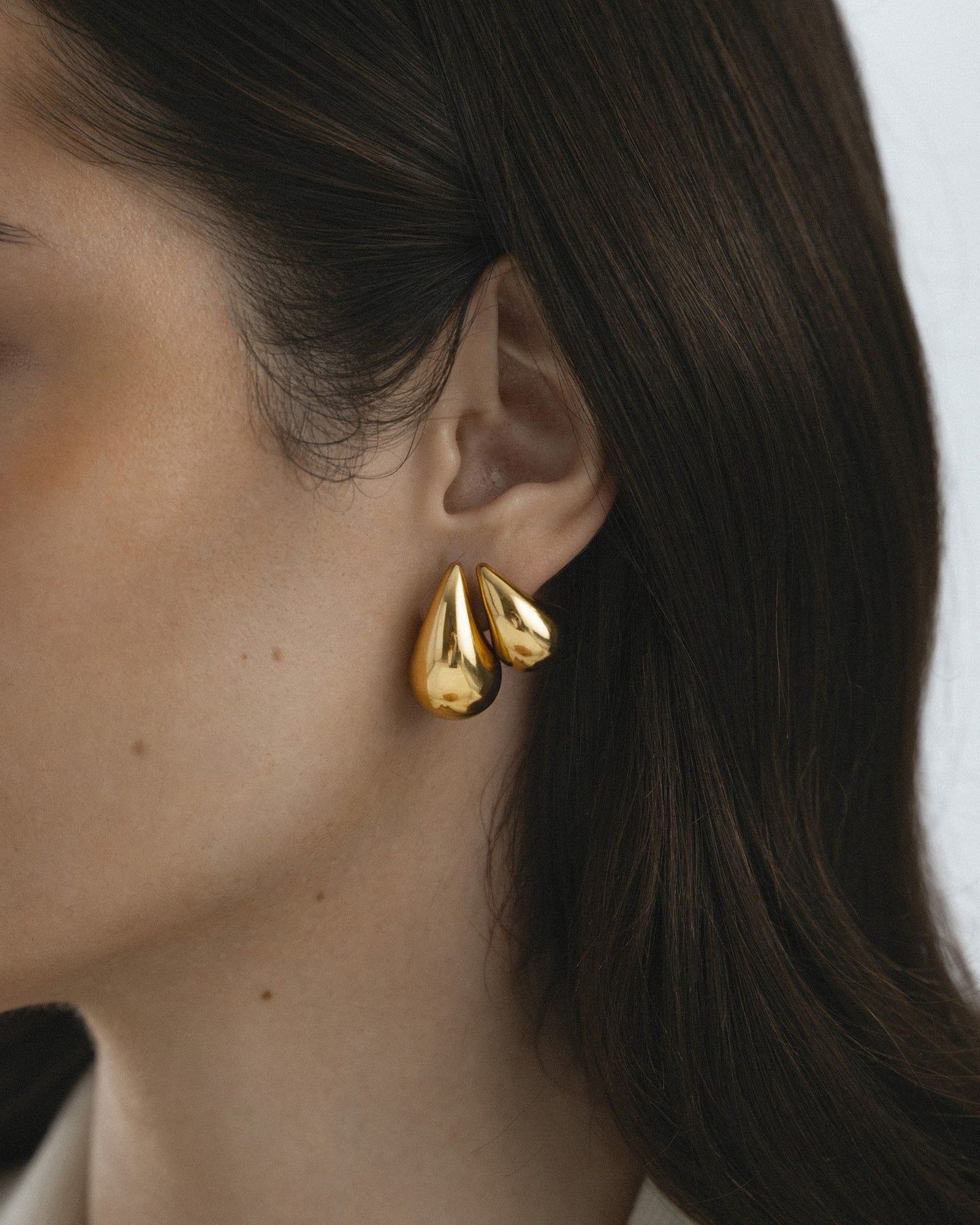 Plain daring large gold dupe earring