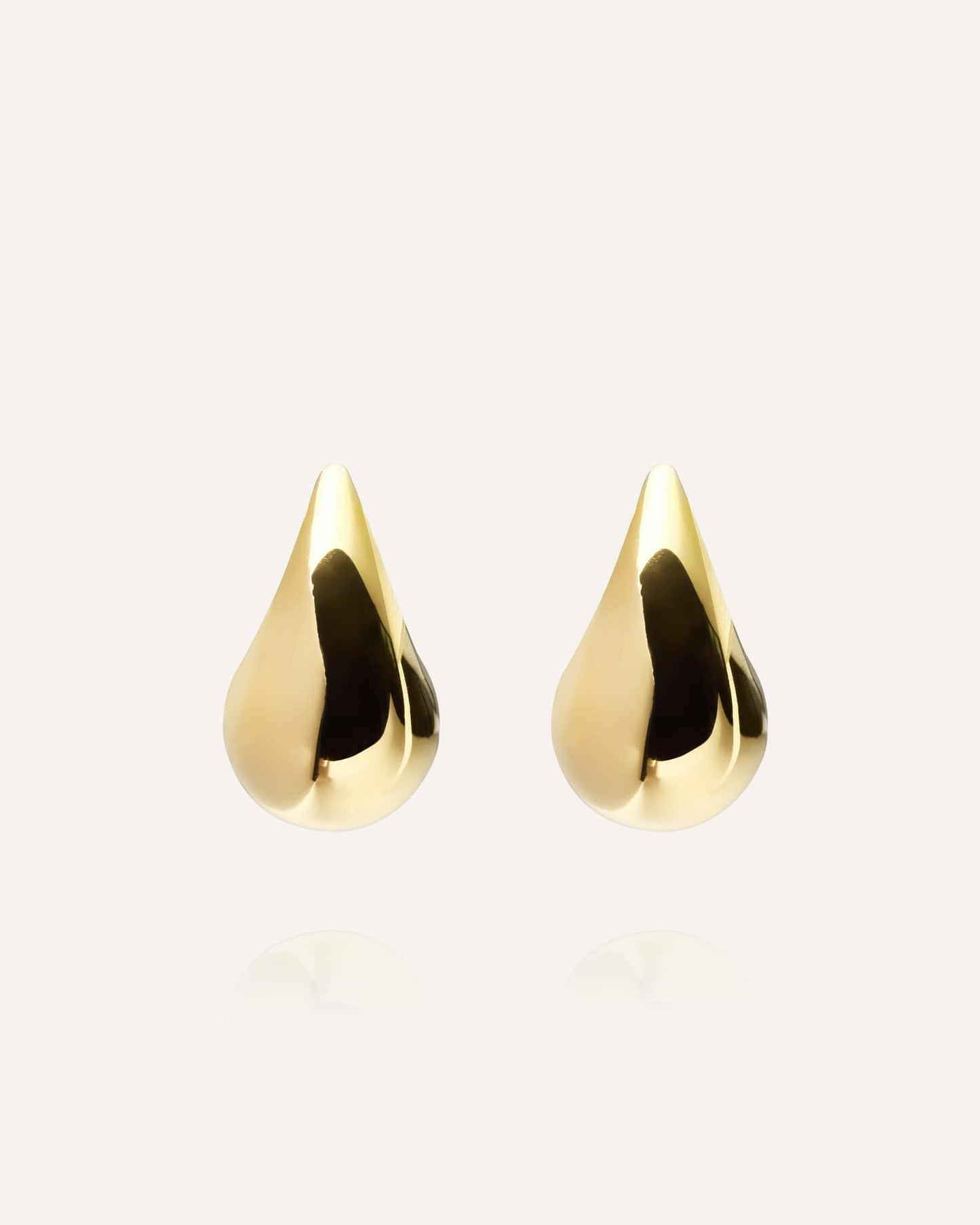 Plain daring small gold dupe earring