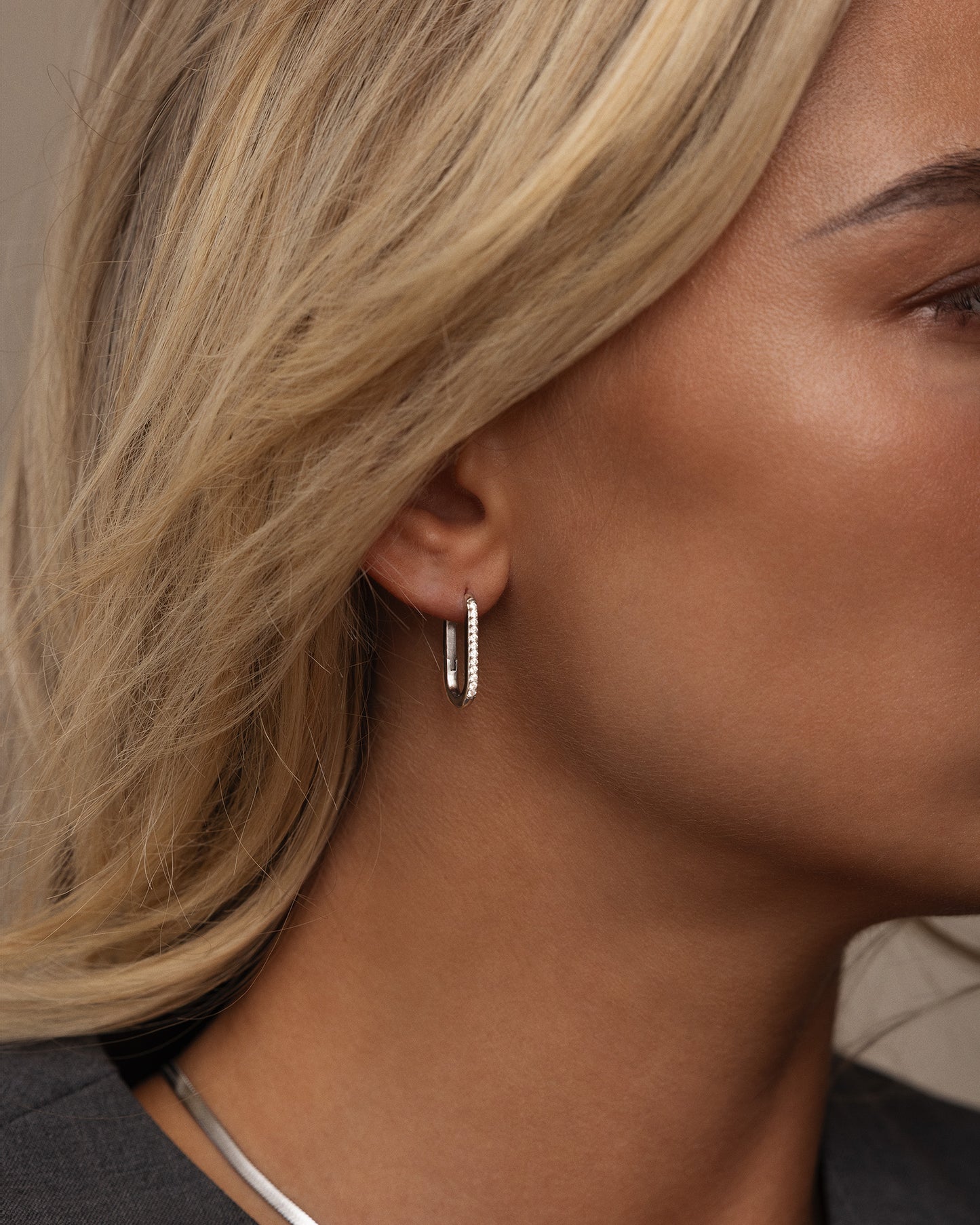 Sparkle Medium U-Hoops