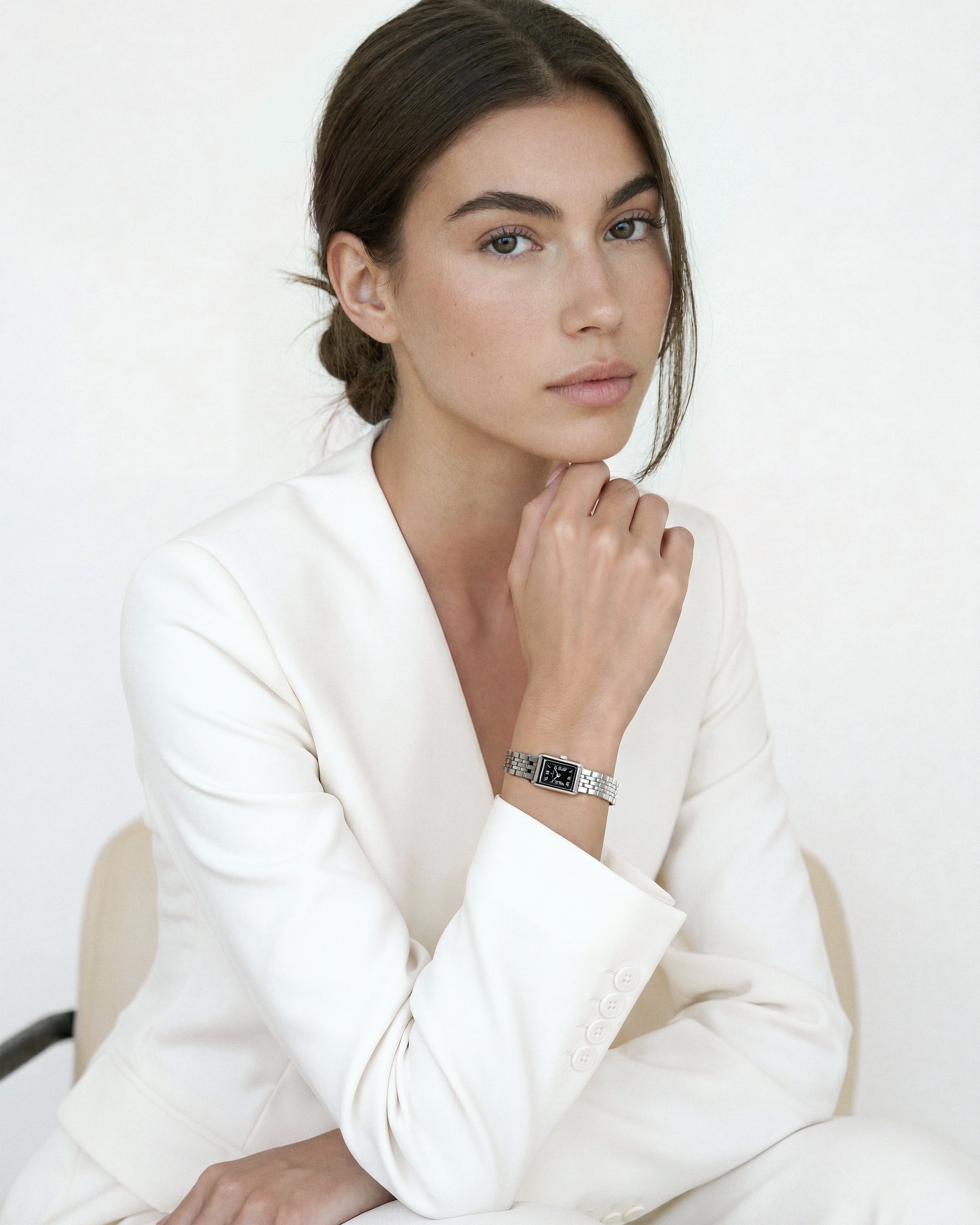 <tc>Timeless Silver Noir</tc>