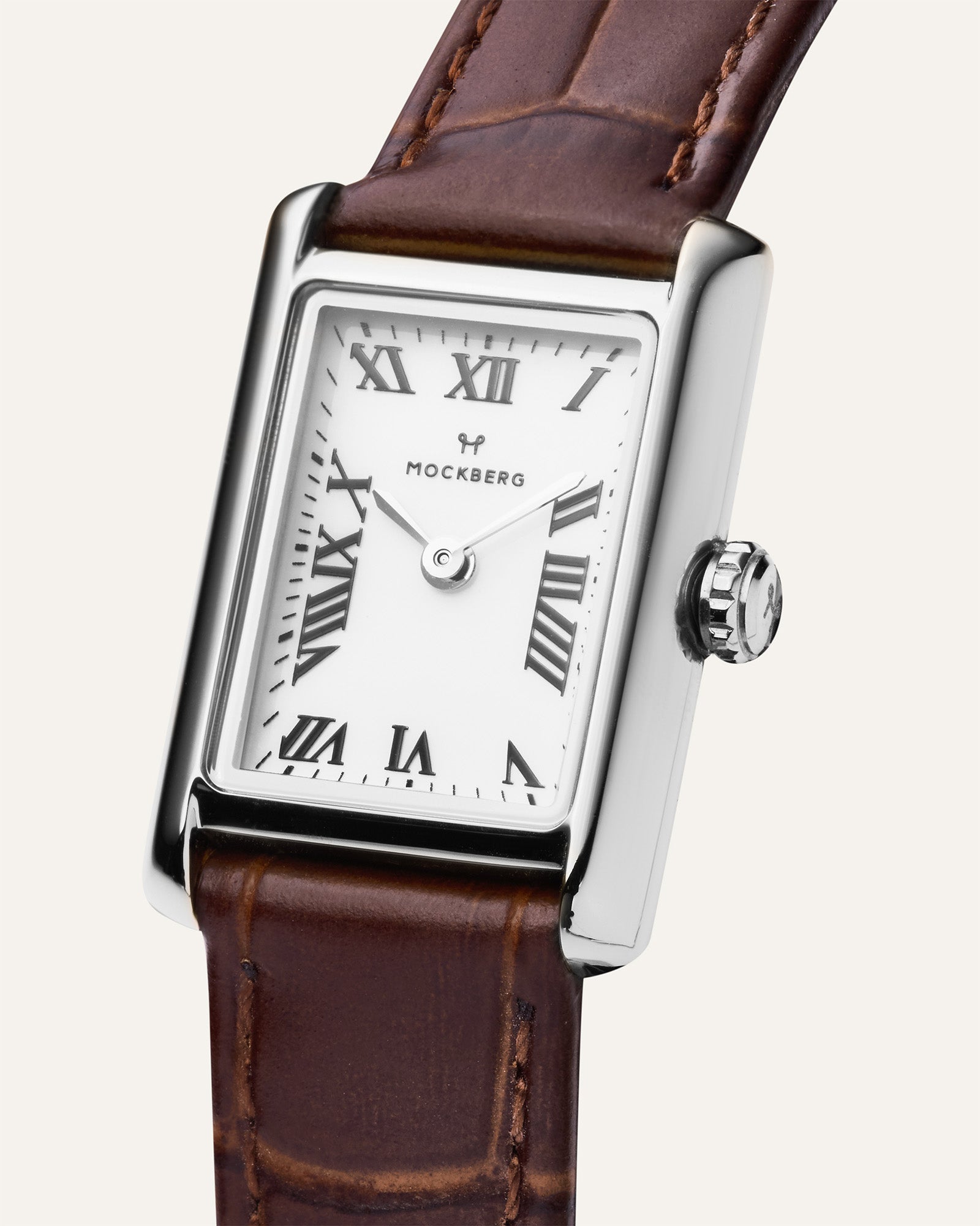 Zeitlose Uhr mit braunem Lederarmband