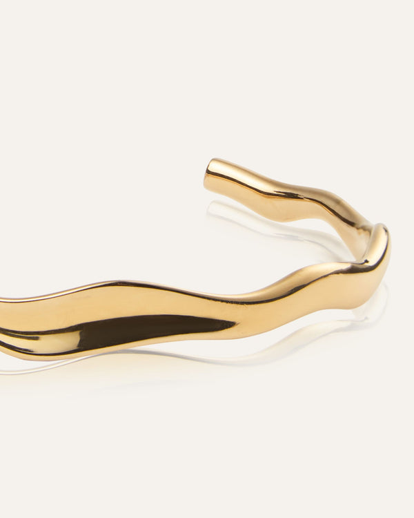 Wavy Bolded Cuff Bracelet