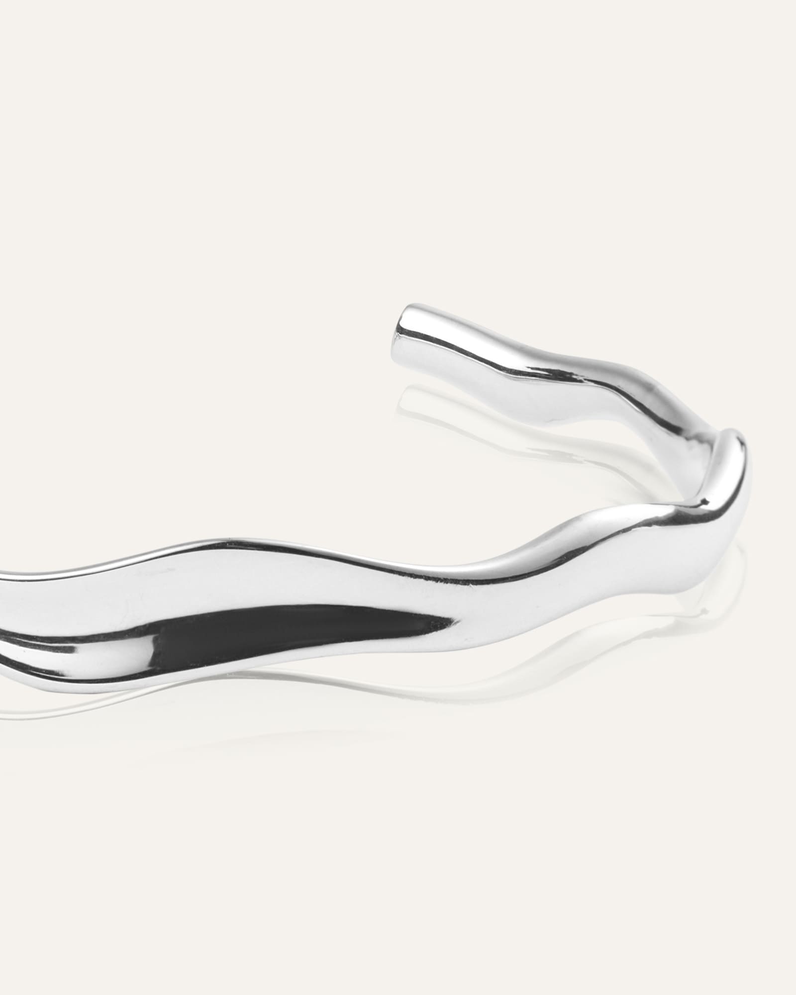 Wavy Bolded Cuff Bracelet