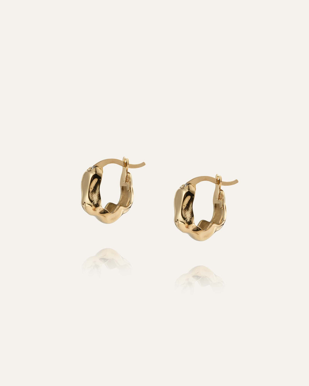 Wavy Bolded Mini Hoops