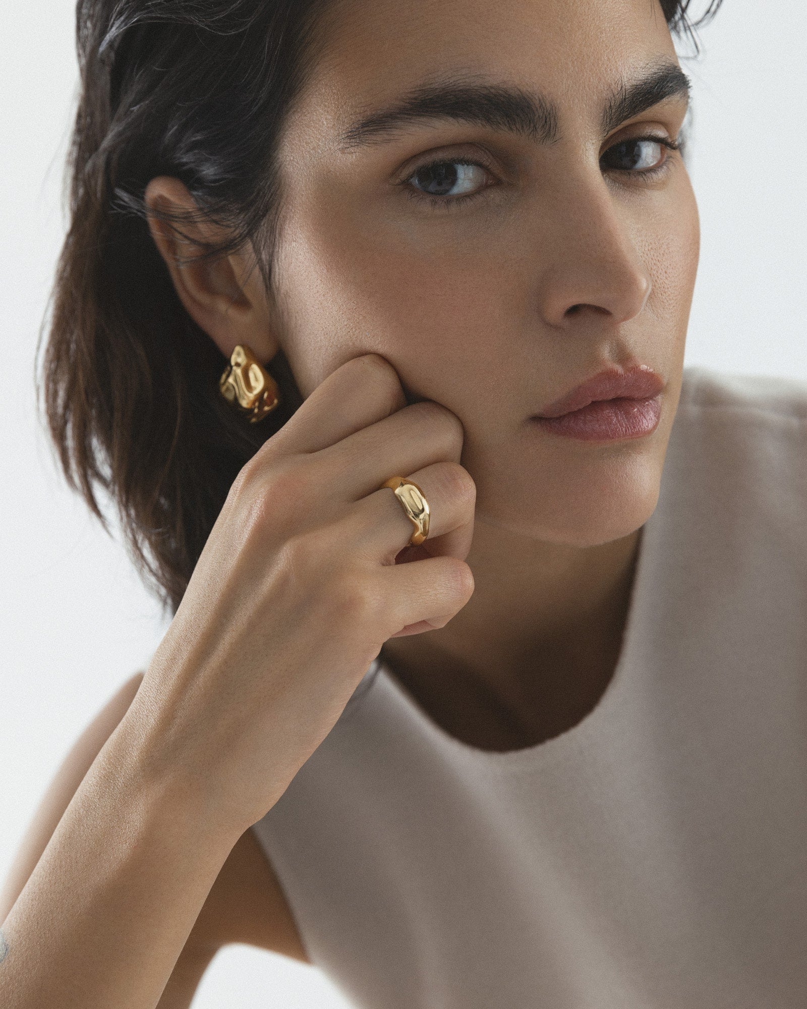 Wavy Bolded Large Ring