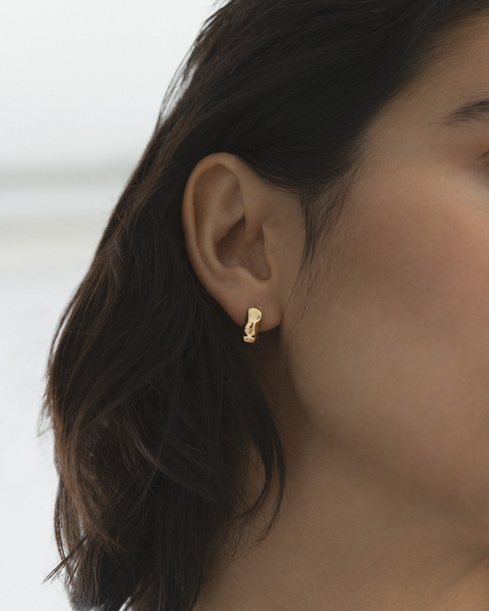 Wavy Bolded Mini Hoops