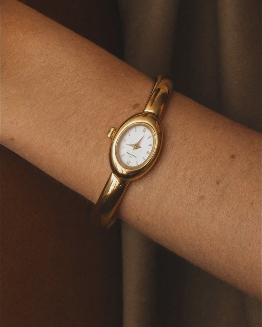 Belle Oval Petite Bangle Watch