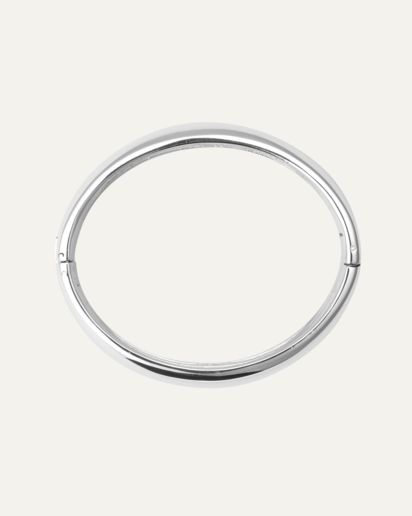 Aura Bold Silver Bangle