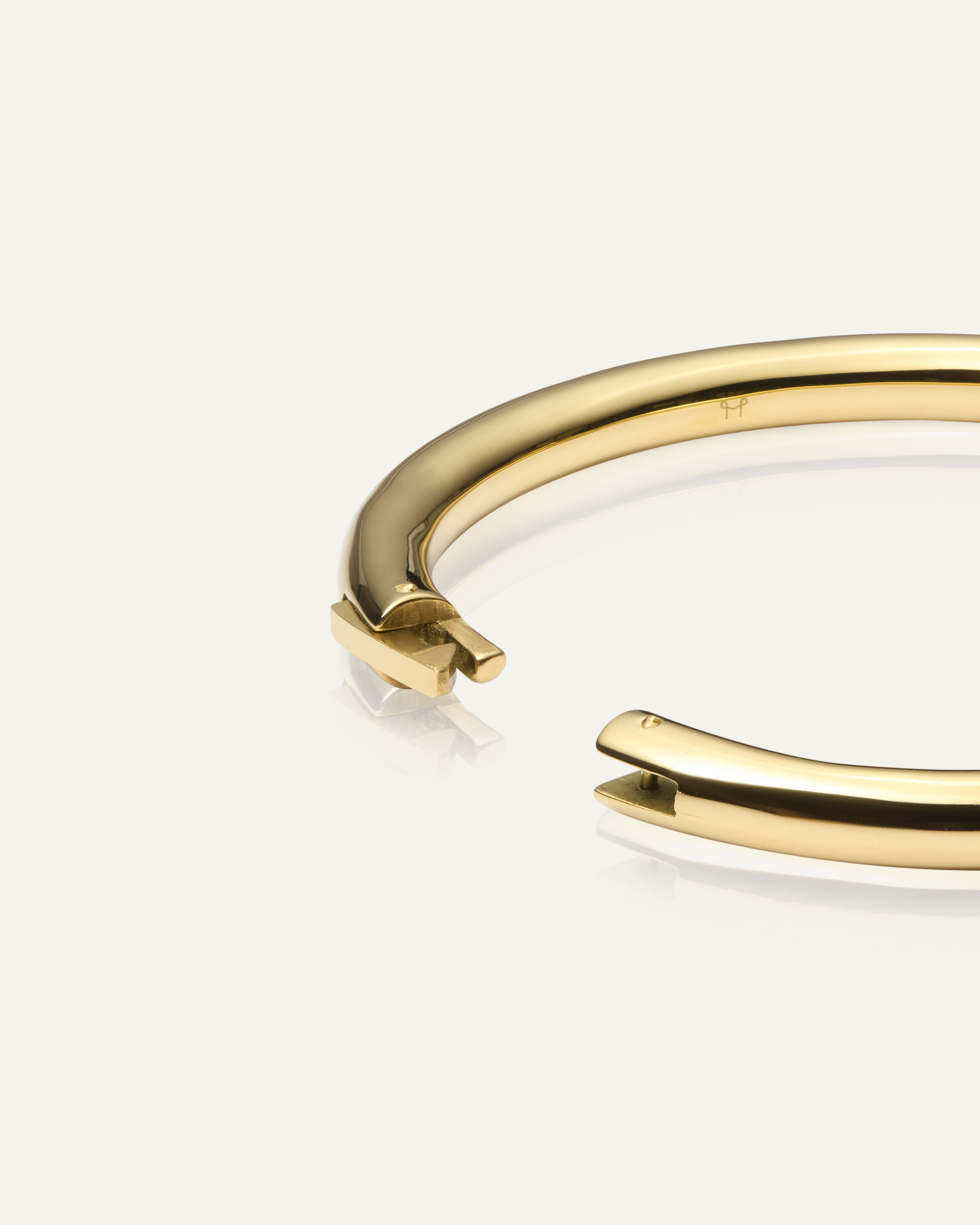 Aura Bold Bangle