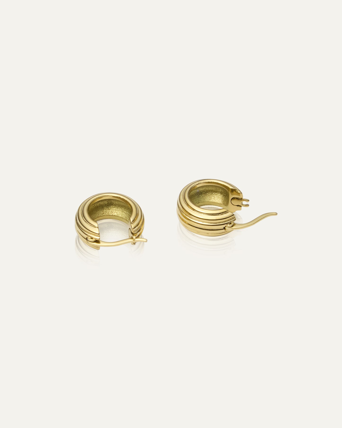 Edge Ribbed Small Gold Hoops