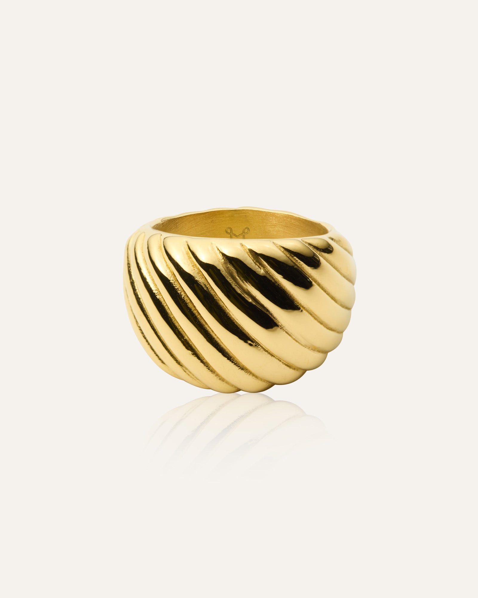 Gebogener gerippter Ring