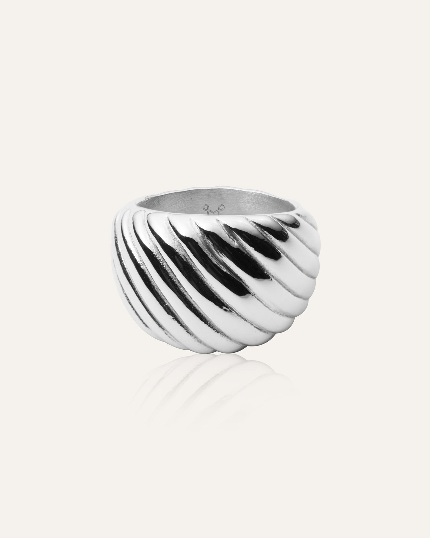 Curved Ribbed Ring