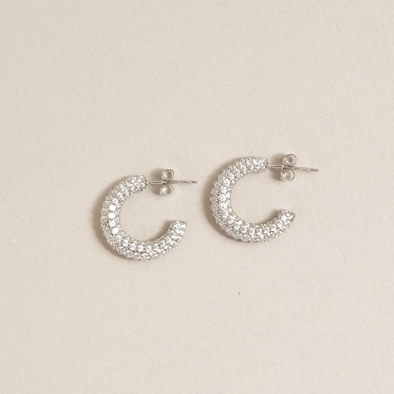 Glasier Earrings Silver/White